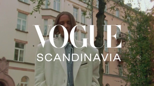 Video Reference: Window, Fixture, Sleeve, Font, Tree, Real estate, Facade, Event, Condominium, Apartment