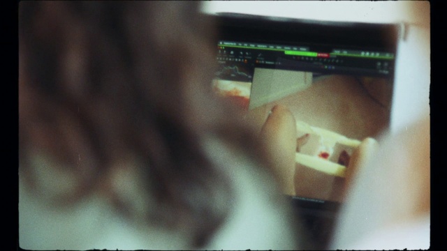 Video Reference: Eyelash, Font, Display device, Rectangle, Multimedia, Gadget