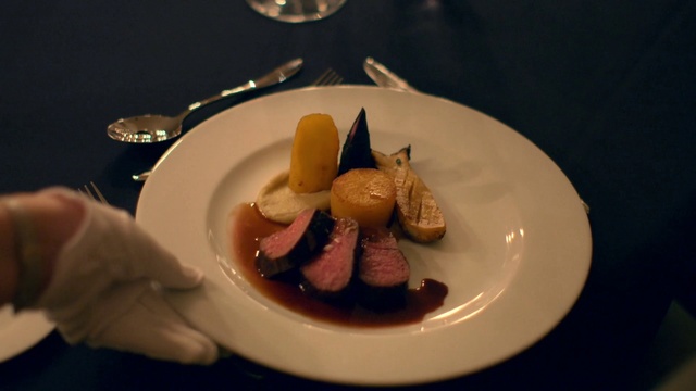 Video Reference: Food, Tableware, Dishware, Plate, Ingredient, Recipe, Kitchen utensil, Serveware, Cuisine, Produce