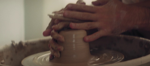Video Reference: Hand, Wheel, Drinkware, Finger, Gesture, Serveware, Nail, Thumb, Clay, Dishware