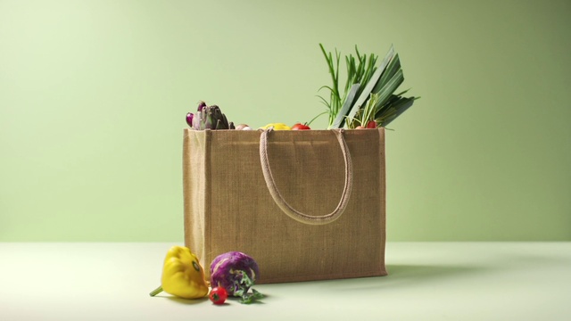 Video Reference: Plant, Flowerpot, Wood, Creative arts, Rectangle, Houseplant, Art, Grass, Flower Arranging, Landscape