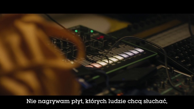 Video Reference: Guitar accessory, Musical instrument accessory, Electronic instrument, Audio equipment, Electronic musical instrument, Musical instrument, String instrument accessory, Music, Entertainment, Font