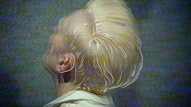 Video Reference: Hair, Head, Eye, Water, Marine invertebrates, Human body, Underwater, Marine biology, Fish, Eyelash