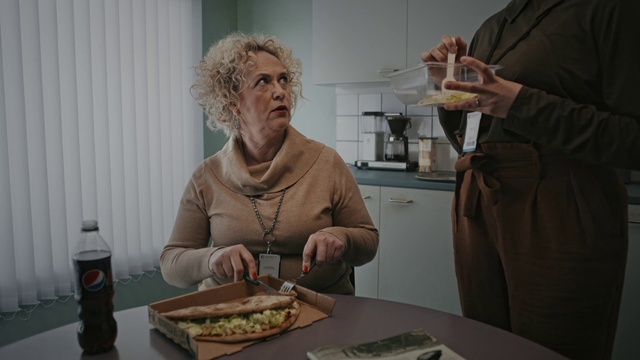 Video Reference: Food, Tableware, Outerwear, Table, Plate, Chair, Jacket, Countertop, Recipe, Cooking