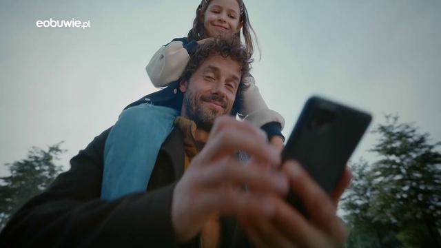 Video Reference: Smile, Sky, Gesture, Flash photography, Cloud, Happy, Travel, Fun, Jacket, Tree