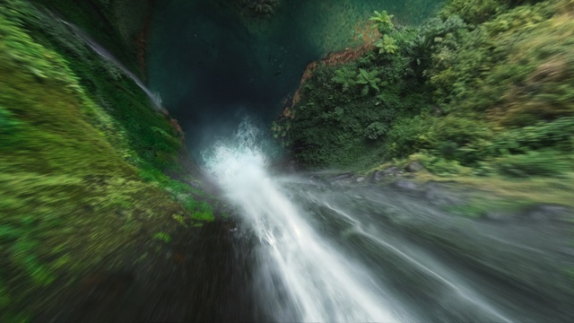 Video Reference: Water, Ecoregion, Natural landscape, Plant, Watercourse, Road surface, Atmospheric phenomenon, Grass, Landscape, Automotive lighting