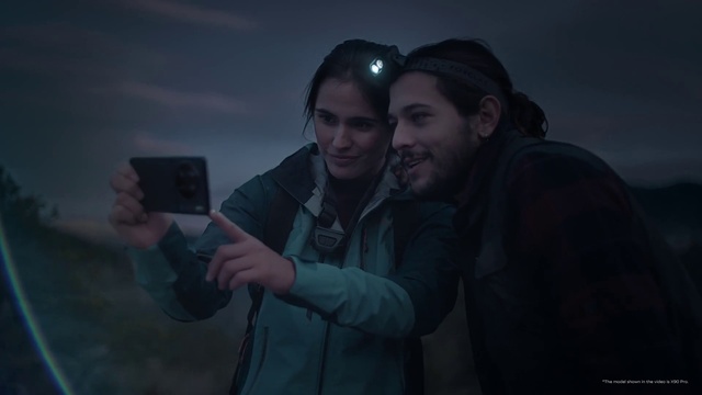 Video Reference: Cloud, Flash photography, Sky, Eyewear, Beard, Smile, Electric blue, Happy, Midnight, Fun
