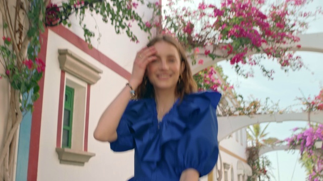 Video Reference: Smile, Plant, Sleeve, Happy, Pink, Red, Beauty, Grass, Electric blue, Long hair