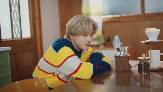 Video Reference: Window, Wood, T-shirt, Table, Engineering, Flooring, Science, Recreation, Fun, Varnish