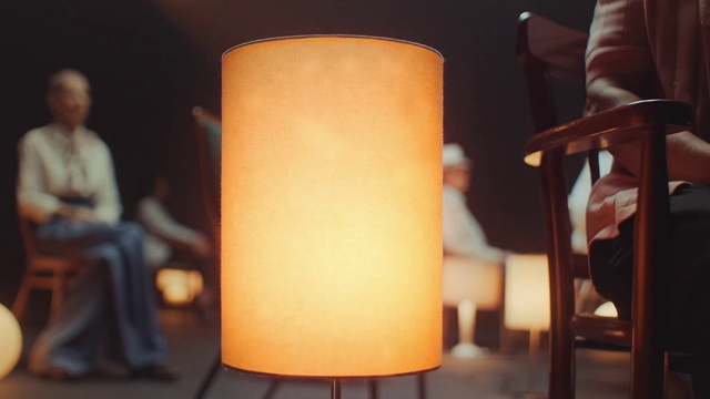 Video Reference: Cylinder, Gas, Tints and shades, Heat, Art, Facial hair, Lampshade, Lamp, Event, Wood