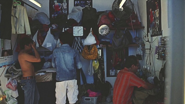 Video Reference: Hat, Fashion, Luggage and bags, Art, Bag, Shorts, T-shirt, Baseball cap, Event, Sun hat