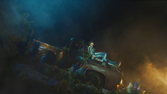 Video Reference: Vehicle, Cg artwork, Art, Landscape, Flash photography, Electric blue, Space, Tree, Darkness, Event