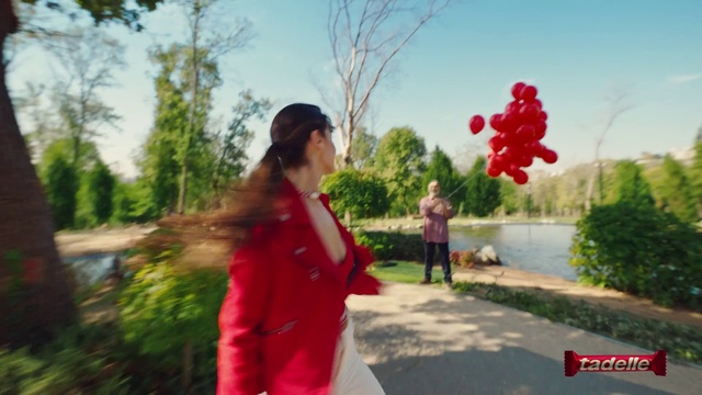 Video Reference: Sky, Plant, Vertebrate, Nature, Tree, Happy, Gesture, Travel, People in nature, Leisure