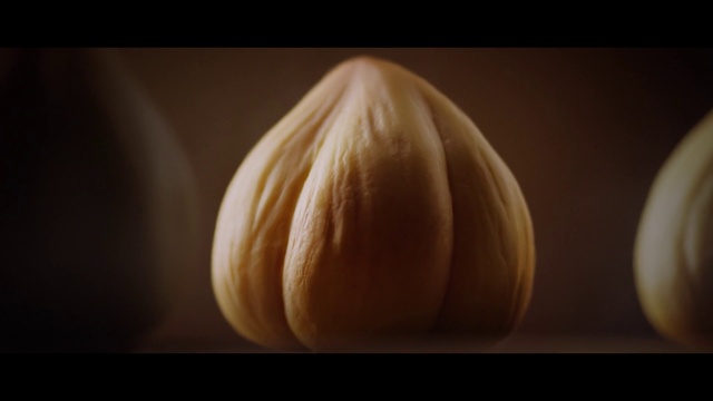 Video Reference: Food, Plant, Garlic, Ingredient, Wood, Petal, Elephant garlic, Produce, Tree, Vegetable