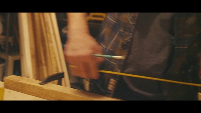 Video Reference: Wood, Thigh, Flooring, Knee, Font, Human leg, Wrist, Hardwood, Elbow, Varnish