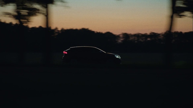 Video Reference: Sky, Cloud, Car, Vehicle, Automotive lighting, Automotive mirror, Automotive design, Dusk, Sunset, Rolling