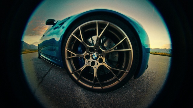 Video Reference: Wheel, Tire, Vehicle, Automotive lighting, Automotive tire, Hood, Automotive design, Hubcap, Motor vehicle, Tread