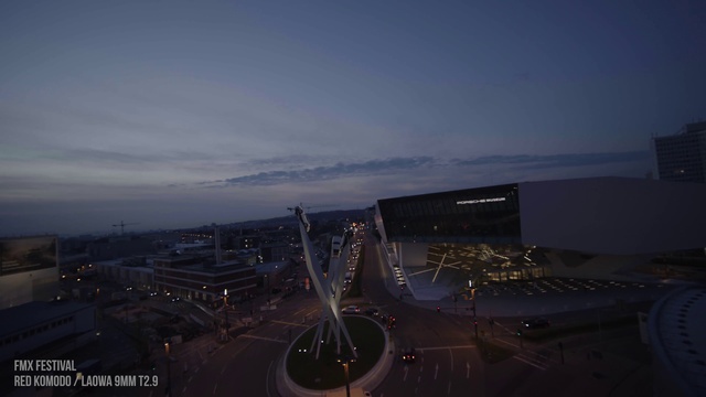 Video Reference: Cloud, Sky, Dusk, Urban design, Tower, City, Horizon, Landscape, Air travel, Tower block