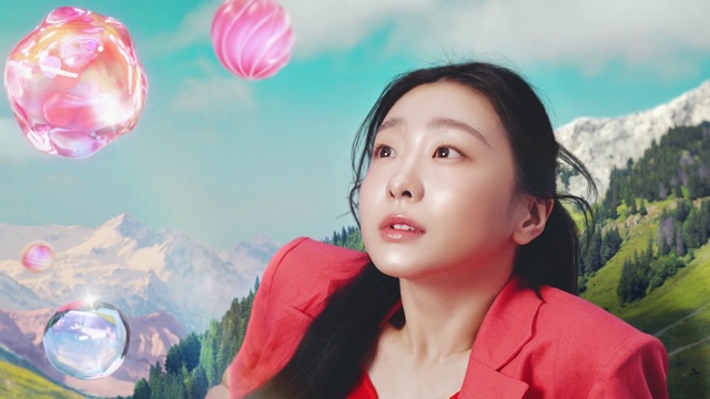 Video Reference: Photograph, Facial expression, Sky, Green, Light, People in nature, Organ, Human, Flash photography, Happy