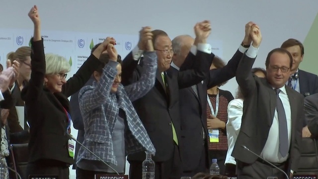 Video Reference: Outerwear, Coat, Tie, Gesture, Crowd, Event, Suit, Formal wear, White-collar worker, Thumb