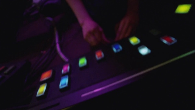 Video Reference: Musical instrument, Keyboard, Musical instrument accessory, Electronic musical instrument, Entertainment, Electronic instrument, Audio equipment, Technology, Magenta, Music