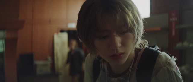 Video Reference: Nose, Cheek, Lip, Eyebrow, Eyelash, Mouth, Jaw, Flash photography, Bangs, Black hair