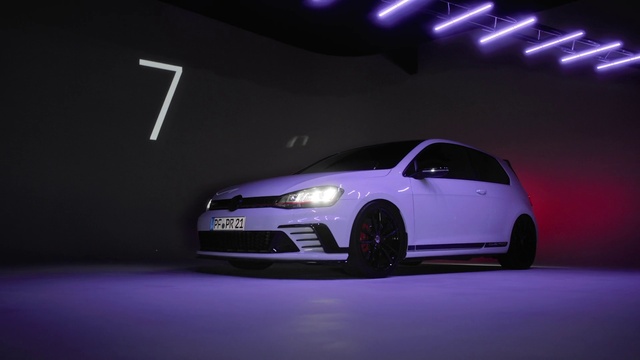 Video Reference: Tire, Wheel, Vehicle, Automotive lighting, Car, Hood, Automotive tire, Automotive design, Alloy wheel, Motor vehicle
