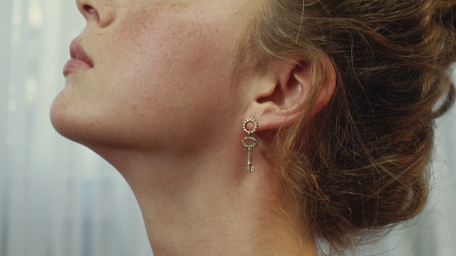 Video Reference: Forehead, Nose, Cheek, Skin, Lip, Eye, Eyelash, Earrings, Ear, Neck