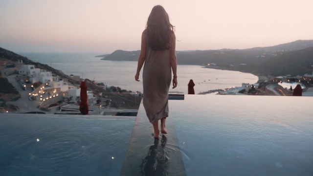 Video Reference: Water, Sky, Body of water, Lake, Happy, Mountain, Sunlight, Freezing, Snow, Travel