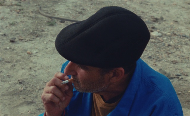 Video Reference: Hand, Cap, Gesture, Finger, T-shirt, Baseball cap, Summer, Hat, Travel, Electric blue