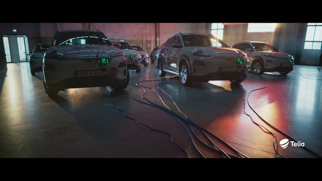 Video Reference: Wheel, Car, Tire, Vehicle, Automotive lighting, Automotive tire, Hood, Automotive design, Motor vehicle, Bumper