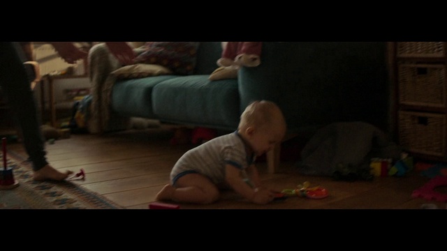 Video Reference: Flash photography, Wood, Knee, Floor, Flooring, Baby, Hardwood, Elbow, Comfort, Crawling