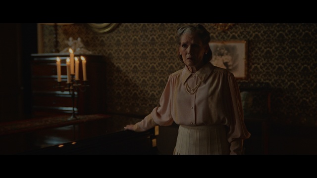 Video Reference: Flash photography, Sleeve, Gesture, Candle, Art, Event, Darkness, Entertainment, Fun, Visual arts