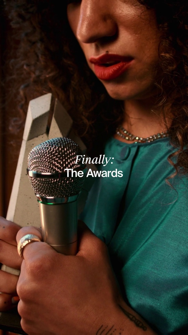 Video Reference: Lip, Hand, Eyebrow, Eyelash, Lipstick, Vision care, Neck, Sleeve, Eyewear, Finger