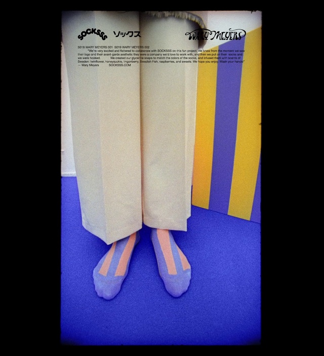 Video Reference: Hand, Dress, Sleeve, Gesture, Sportswear, T-shirt, Knee, Waist, Thigh, Font