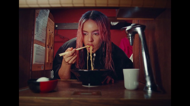 Video Reference: Food, Table, Tableware, Food craving, Cuisine, Chopsticks, Dish, Fun, Serveware, Comfort food