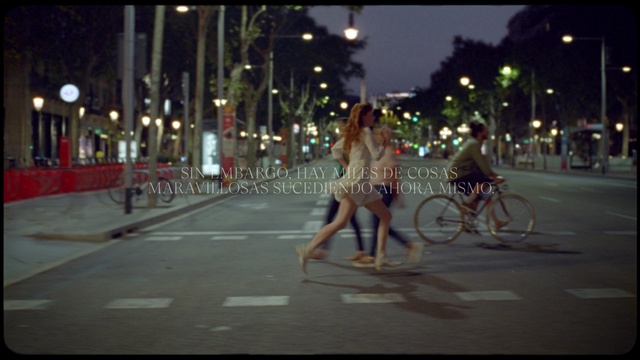 Video Reference: Bicycle, Wheel, Land vehicle, Tire, Bicycle wheel, Bicycles--Equipment and supplies, Automotive lighting, Bicycle tire, Road surface, Bicycle handlebar