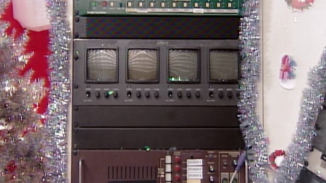 Video Reference: Product, Technology, Electronic engineering, Engineering, Gas, Machine, Composite material, Audio equipment, Fashion accessory, Magenta