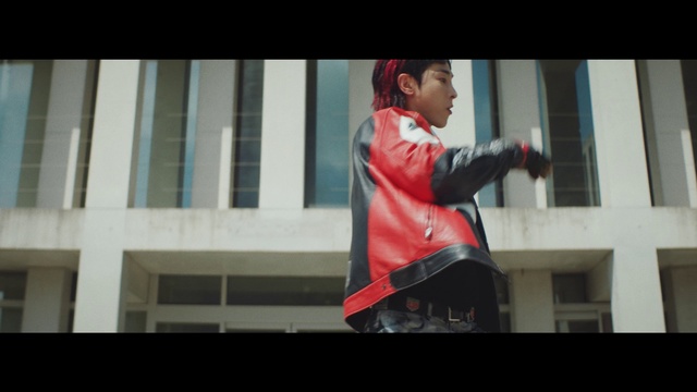 Video Reference: Window, Flash photography, Building, Gesture, Event, Magenta, Facade, Waist, Human leg, Font