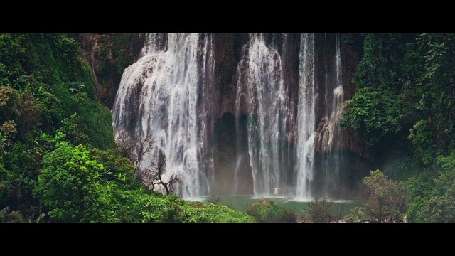 Video Reference: Water, Water resources, Plant, Natural landscape, Waterfall, Terrestrial plant, Watercourse, Tree, Atmospheric phenomenon, Grass
