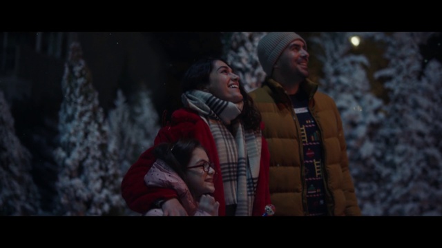 Video Reference: Flash photography, Smile, Happy, Scarf, Entertainment, Fun, Midnight, Event, Darkness, Winter