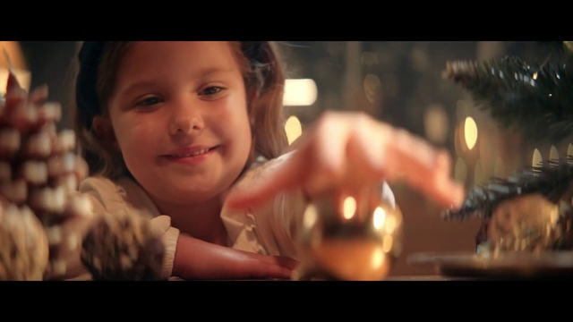 Video Reference: Smile, Eye, Mouth, Flash photography, Human body, Jaw, Automotive lighting, Gesture, Happy, Finger