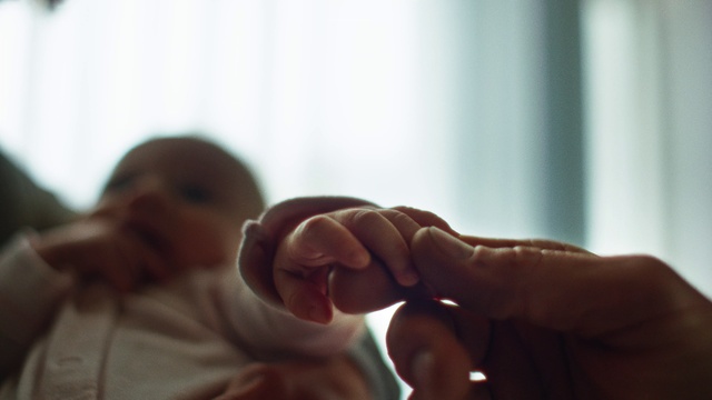 Video Reference: Hand, Neck, Gesture, Finger, Wood, Nail, Comfort, Thumb, Happy, Wrist