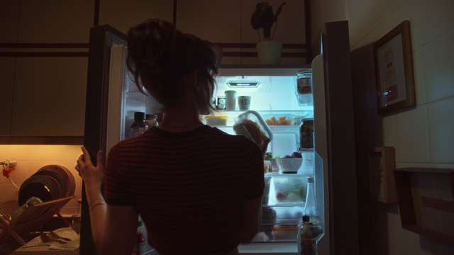 Video Reference: Kitchen appliance, Television set, Fun, Home appliance, T-shirt, Kitchen, Machine, Audio equipment, Display device, Major appliance