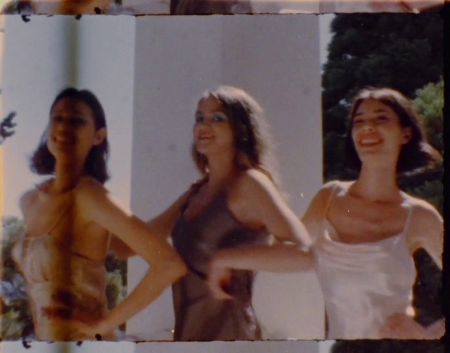 Video Reference: Smile, Muscle, Happy, Gesture, Entertainment, Leisure, Fun, Fashion design, Event, Performing arts