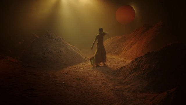 Video Reference: Flash photography, Slope, People in nature, Sky, Astronomical object, Atmospheric phenomenon, Landscape, Heat, Geological phenomenon, Recreation