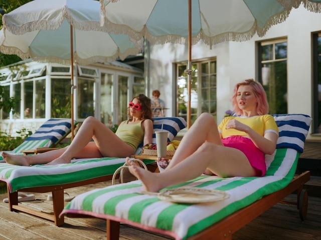 Video Reference: Furniture, Comfort, Leg, Outdoor furniture, Umbrella, Thigh, Leisure, Sunlounger, Morning, Shade