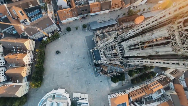 Video Reference: Building, World, Infrastructure, Architecture, Urban design, Plant, Cityscape, Neighbourhood, Residential area, Landscape