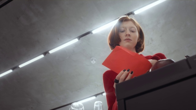 Video Reference: Automotive design, Flash photography, Fun, Event, Magenta, Audio equipment, Microphone, Ceiling, Sitting, Room