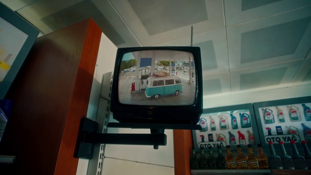 Video Reference: Interior design, Television set, Automotive mirror, Automotive exterior, Motor vehicle, Machine, Gadget, Electronic device, Display device, Glass